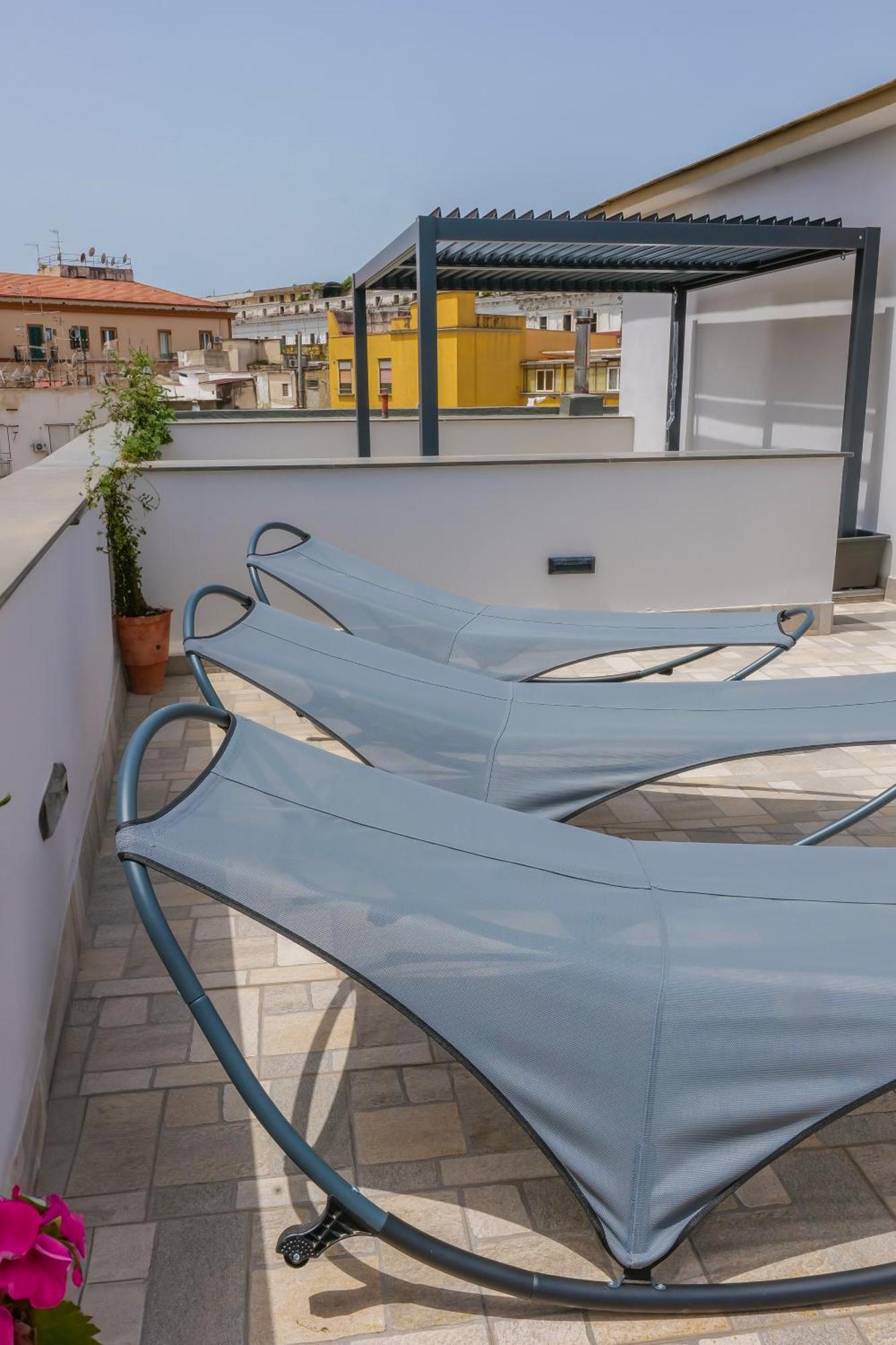 Rooftop Parthenopeo Contemporary Gasthof *